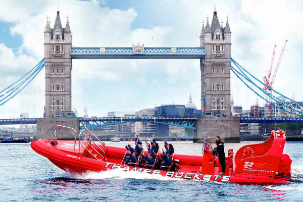 THAMES ROCKETS – LONDON’S FASTEST BOAT TRIP