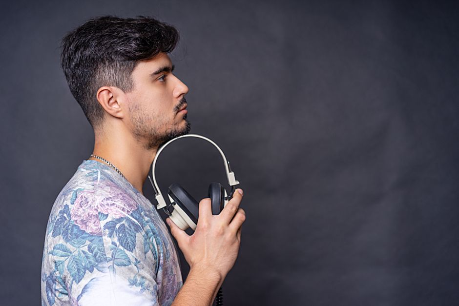Noise-Cancelling Headphones Digital Nomads: Sony WH-1000XM5 vs. Bose QuietComfort: Remote Work Verdict